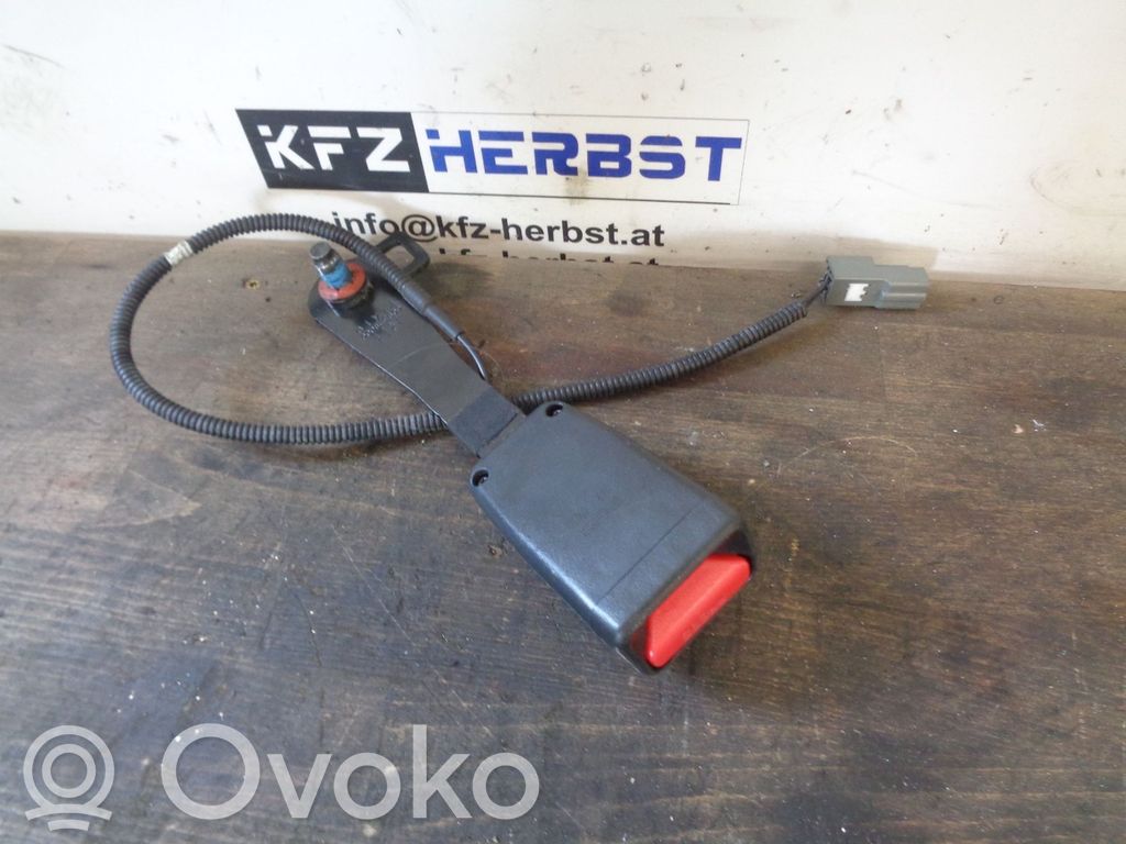Klamra przedniego pasa bezpieczeństwa   888401H101,888401H101,888401H101