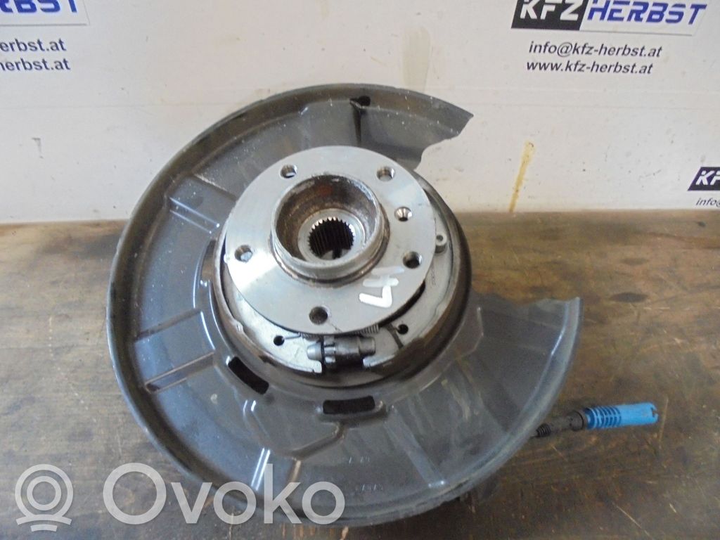 BMW X1 E84 Stub axle 