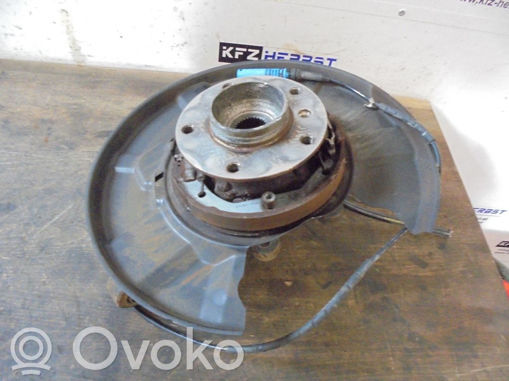 Stub axle   6788053,6788053