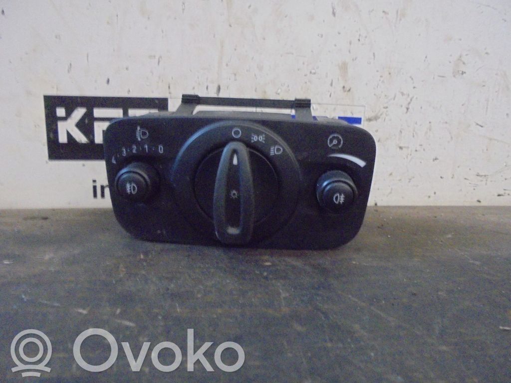 Ford Grand C-MAX Light switch 