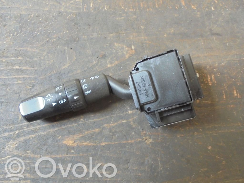 Commodo de clignotant   17D682,17D682,17D682