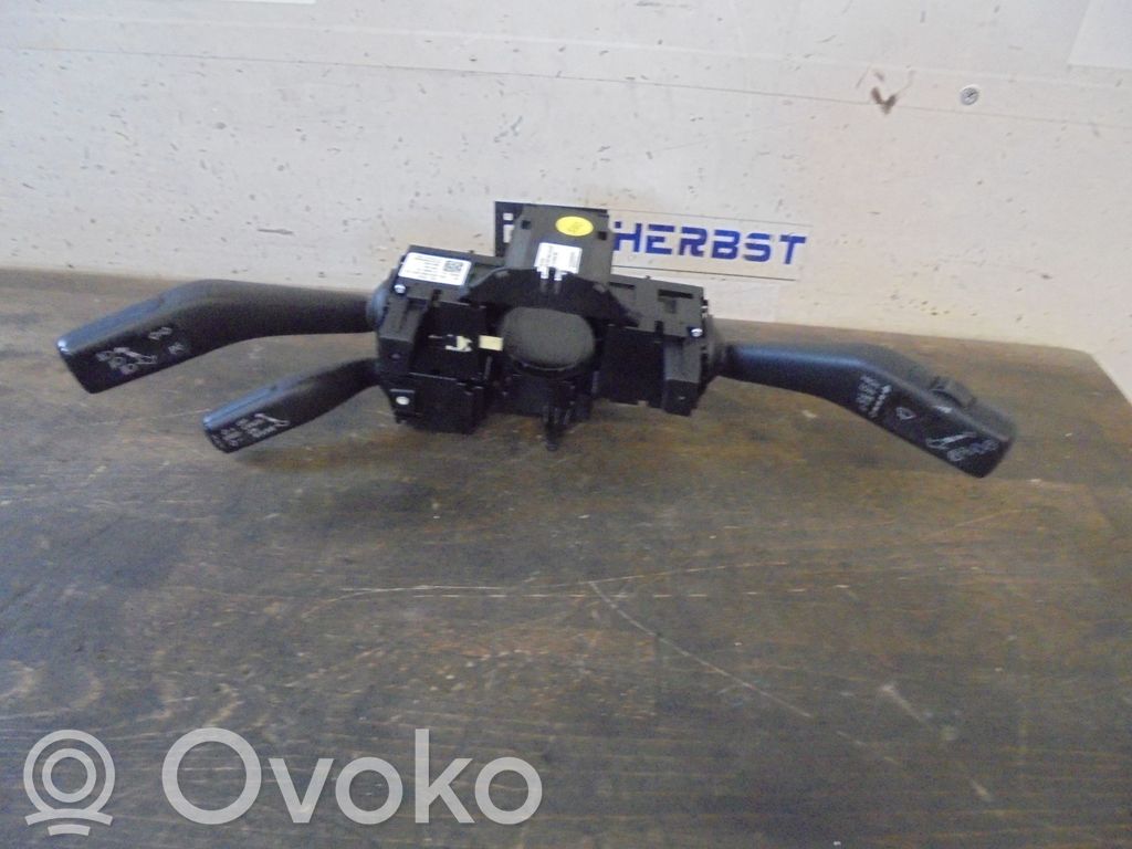 Volkswagen PASSAT B6 Pulsanti/interruttori sul volante 
