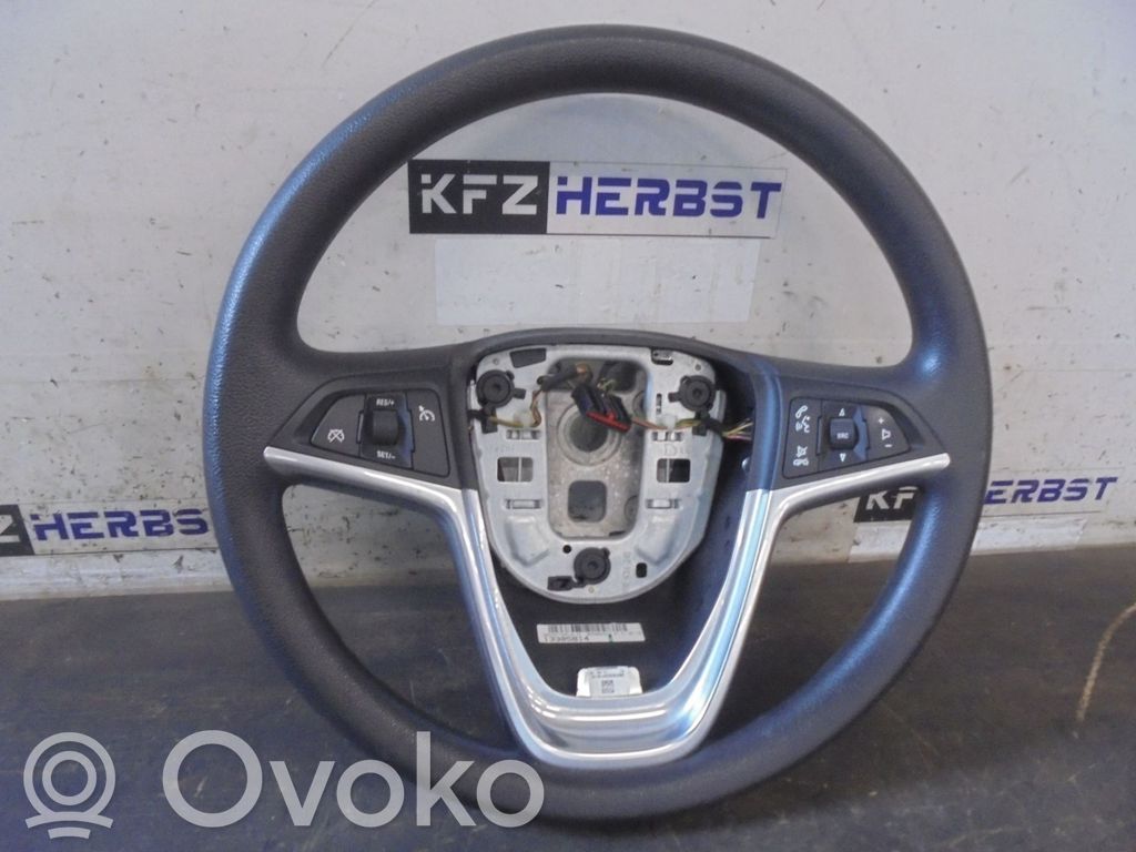 Opel Astra J Ohjauspyörä 
