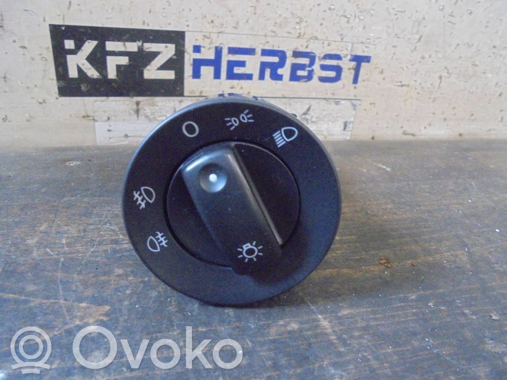 Seat Exeo (3R) Interrupteur d’éclairage 