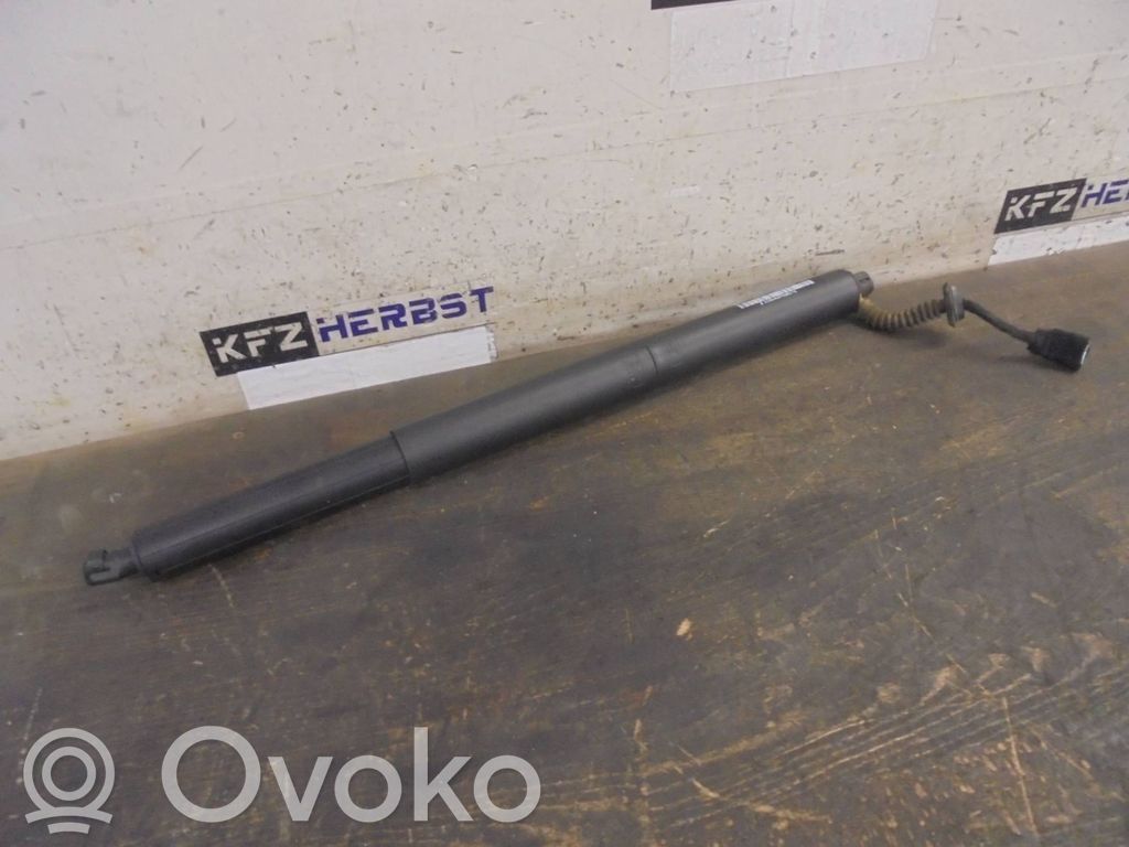 BMW 2 F45 Vérin de capot arrière