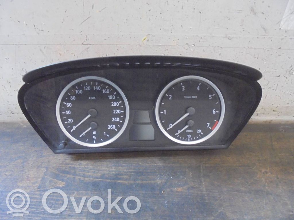 BMW 5 E60 E61 Speedometer (instrument cluster) 