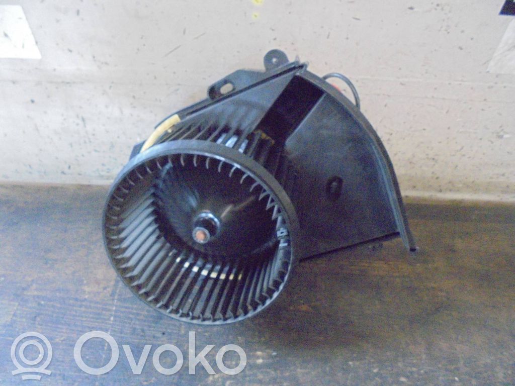 Peugeot Expert Mazā radiatora ventilators 