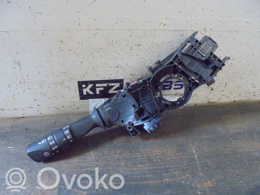 Toyota Auris E180 Manetka / Przełącznik kierunkowskazów 