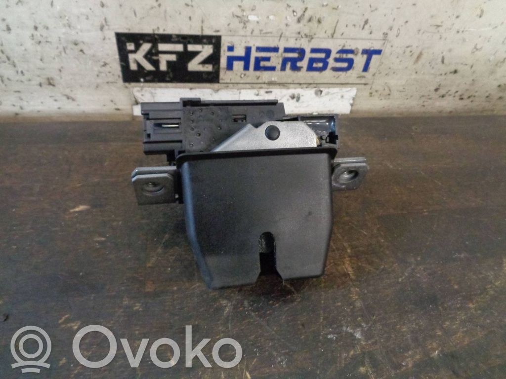 Ford Mondeo MK V Tailgate/trunk/boot lock/catch/latch 