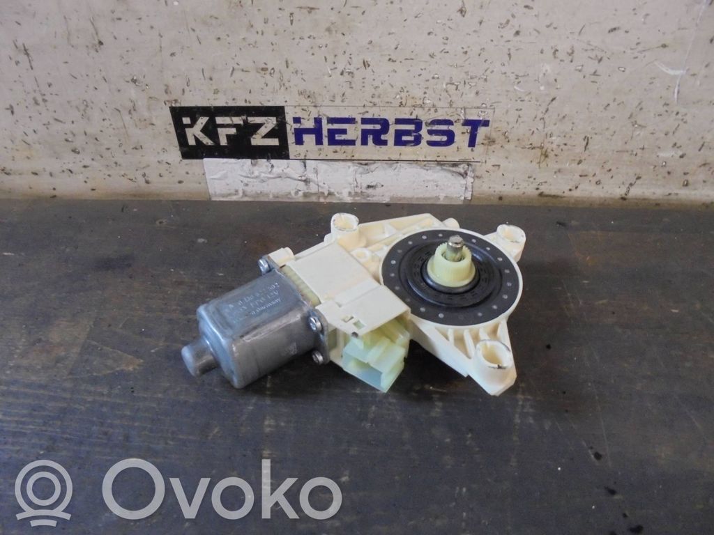 Mercedes-Benz E AMG W212 Mechanizm podnoszenia szyby przedniej bez silnika 