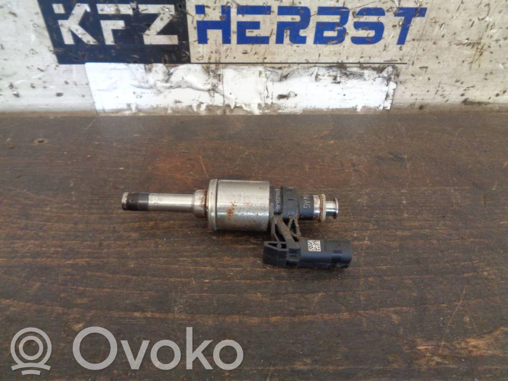 Volkswagen Golf VII Inyector de combustible 