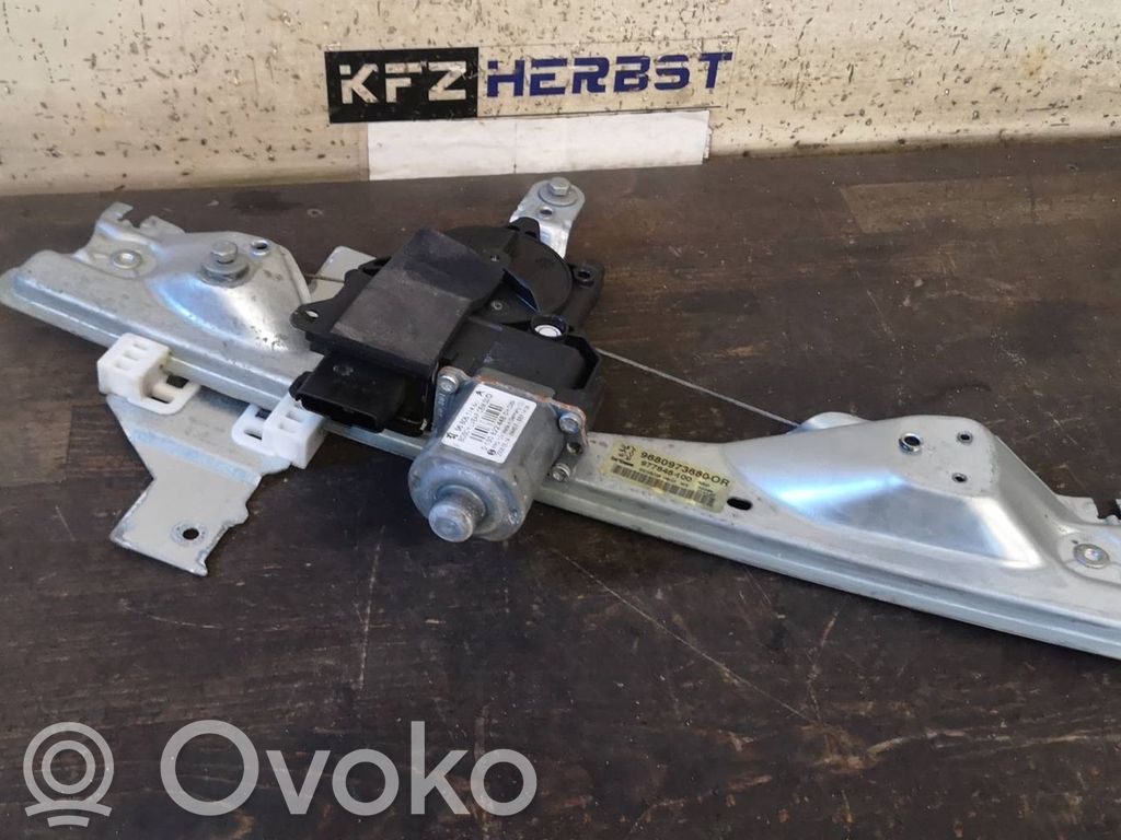 Peugeot 308 Rear window lifting mechanism without motor 