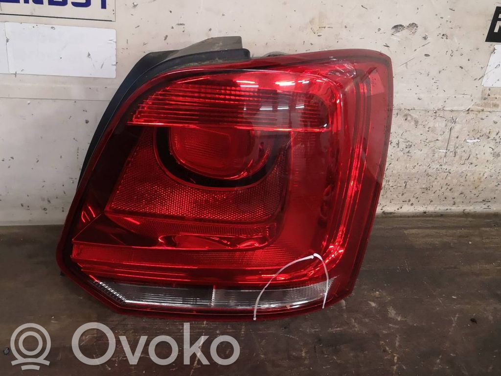 Volkswagen Polo V 6R Lampa tylna 