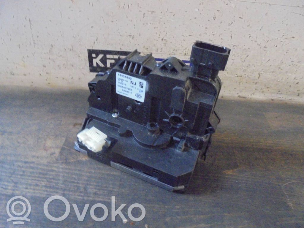 Opel Corsa E Rear door lock 