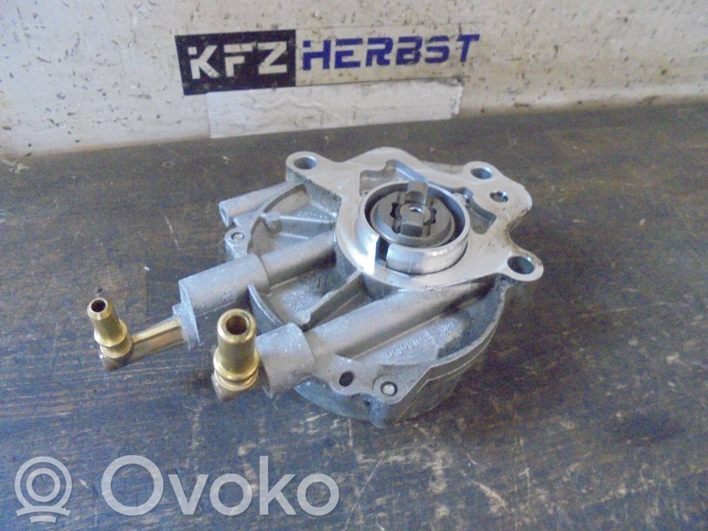 Jaguar XF Pompe à vide