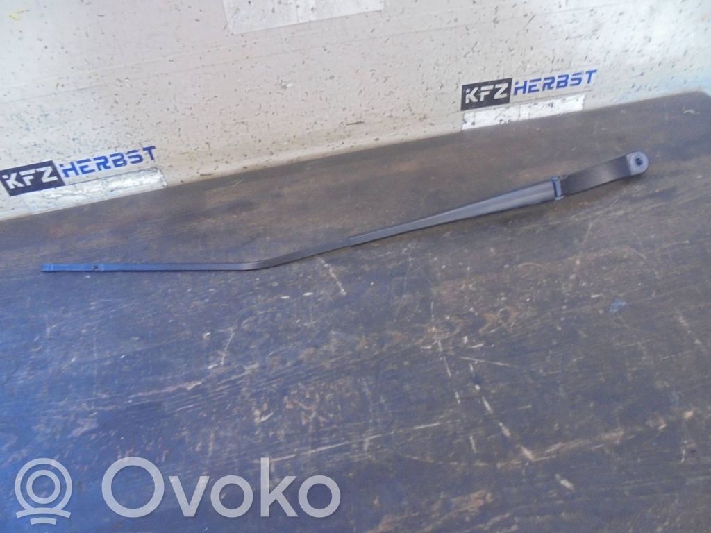 Renault Fluence Etupyyhkimen sulan varsi