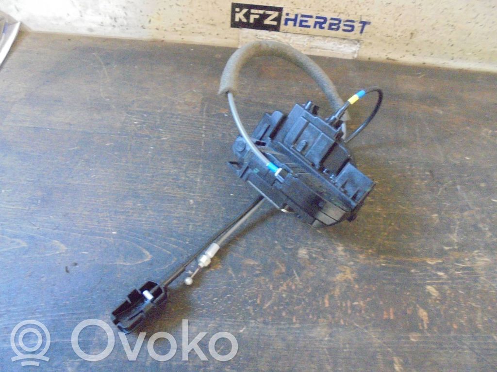 Nissan Note (E11) Rear door lock 