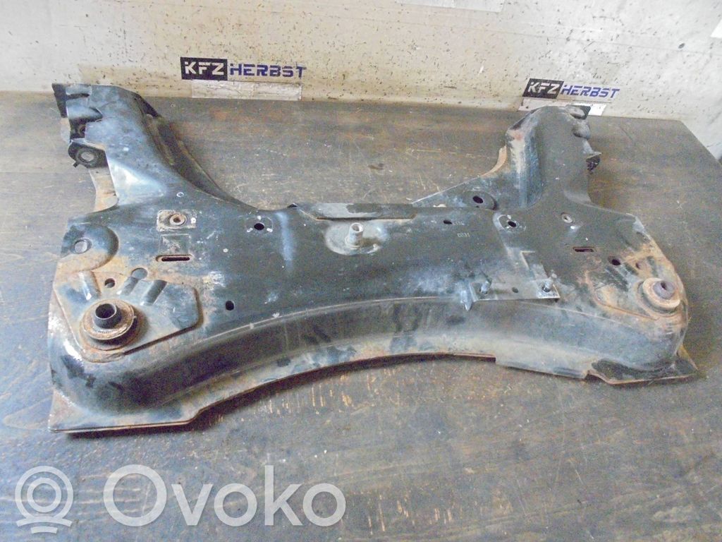 Nissan Note (E11) Priekinis traversas 
