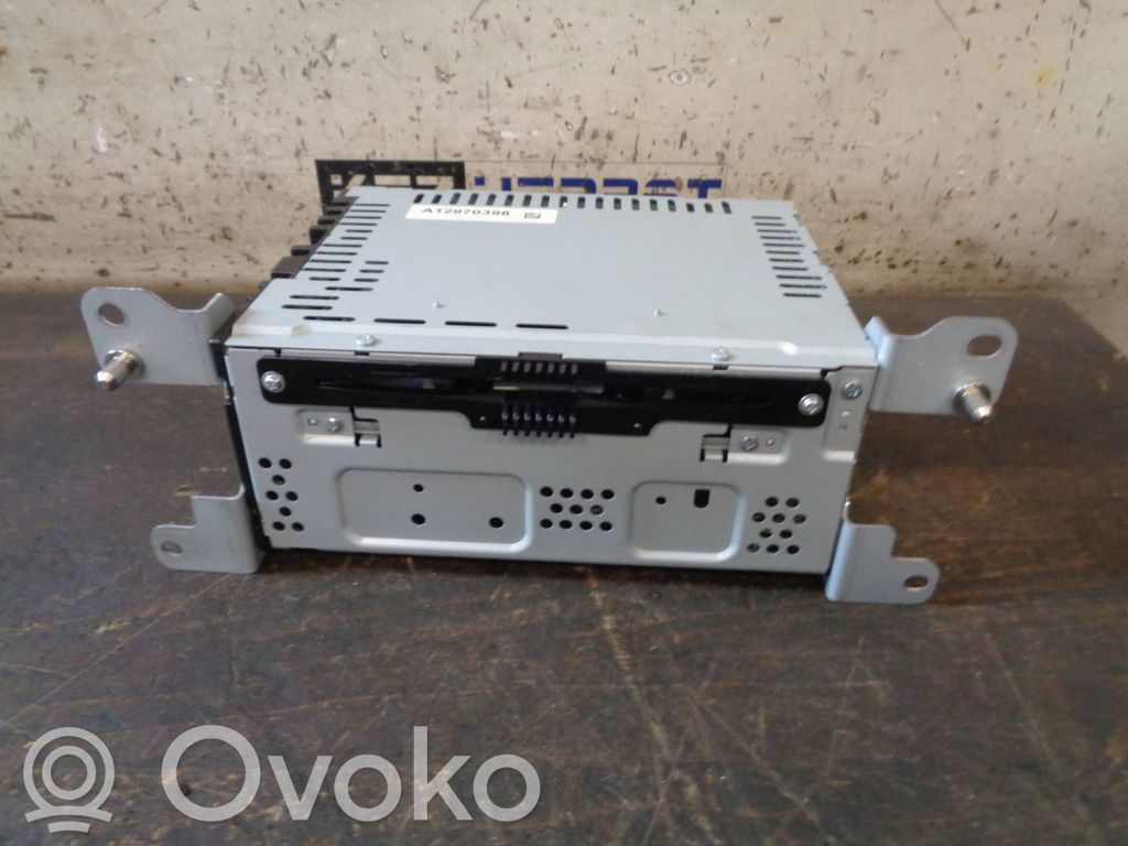 Ford Mondeo MK V Stacja multimedialna GPS / CD / DVD 