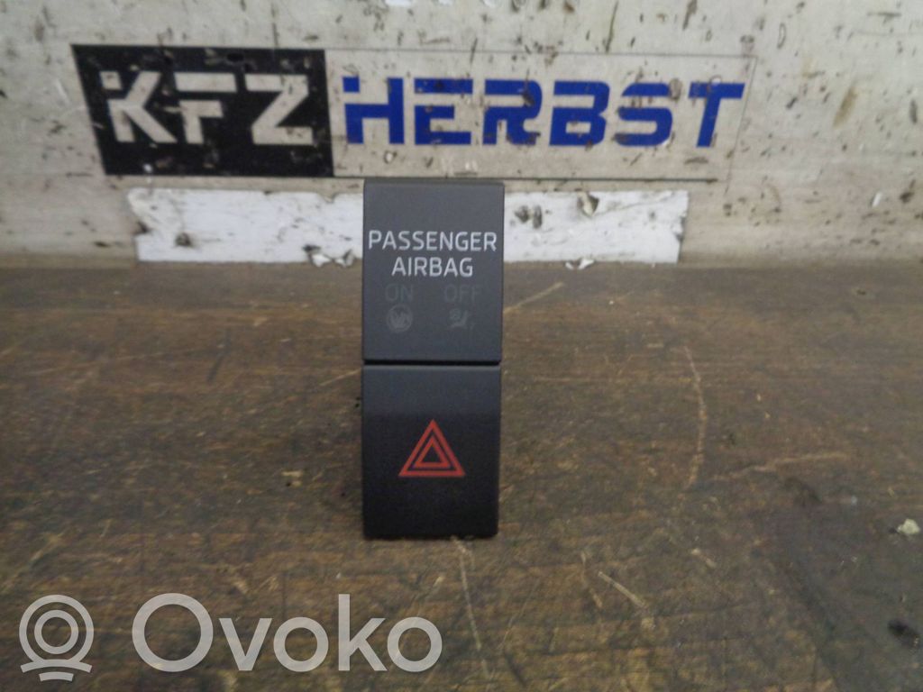 Botón interruptor de luz de peligro   5E0953507E,5E0953507E,5E0953507E