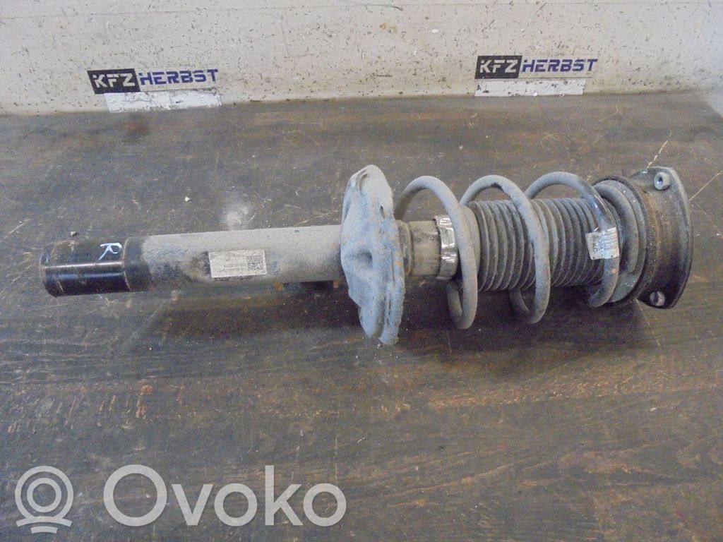 Amortyzator osi przedniej ze sprężyną   5Q0413023FP,5Q0413023FP,5Q0411105KC,5Q0411105KC,5Q0413023FP