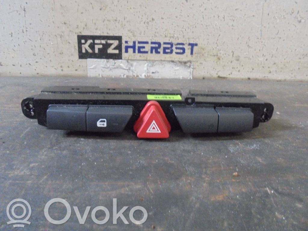 Botón interruptor de luz de peligro   937001H000,937001H000,937001H010,937001H000,937001H010