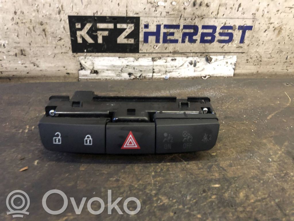 Opel Insignia A Interruttore luci di emergenza 