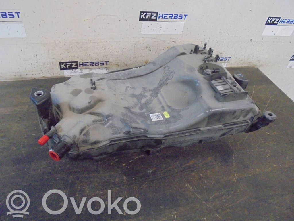 Volkswagen Golf VII AdBlue Tank 
