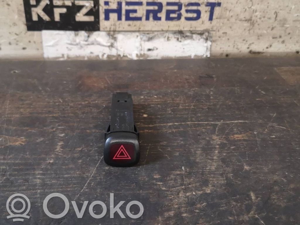 Hätävilkkujen kytkin   9123682,9123682,9123682