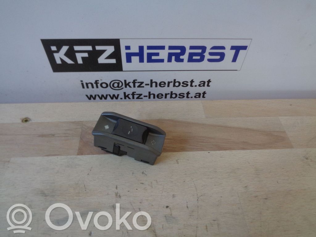 Przycisk szyberdachu   61316904291,61316904291,03015070,03015070,61316904291