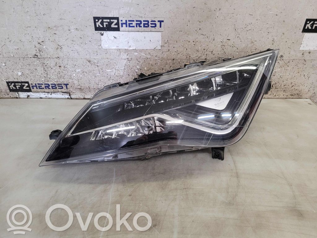 Seat Leon (5F) Lampa przednia 