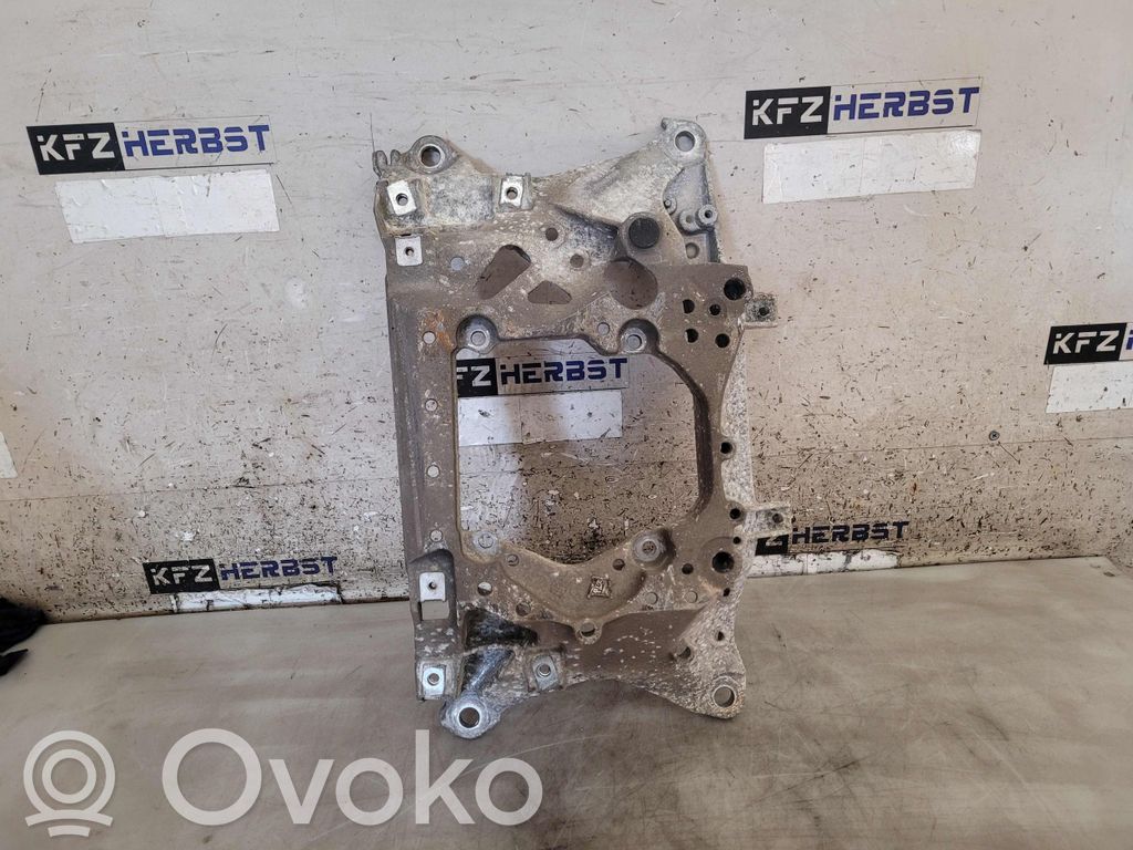 Audi Q7 4M Front subframe 