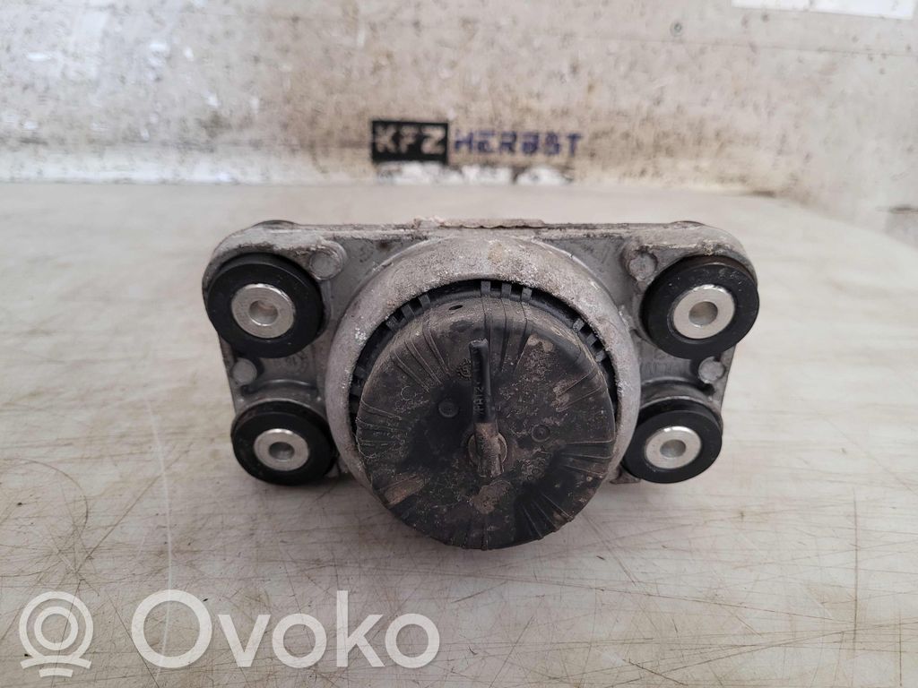 Engine mount bracket   LR057632,LR057632,LR057632