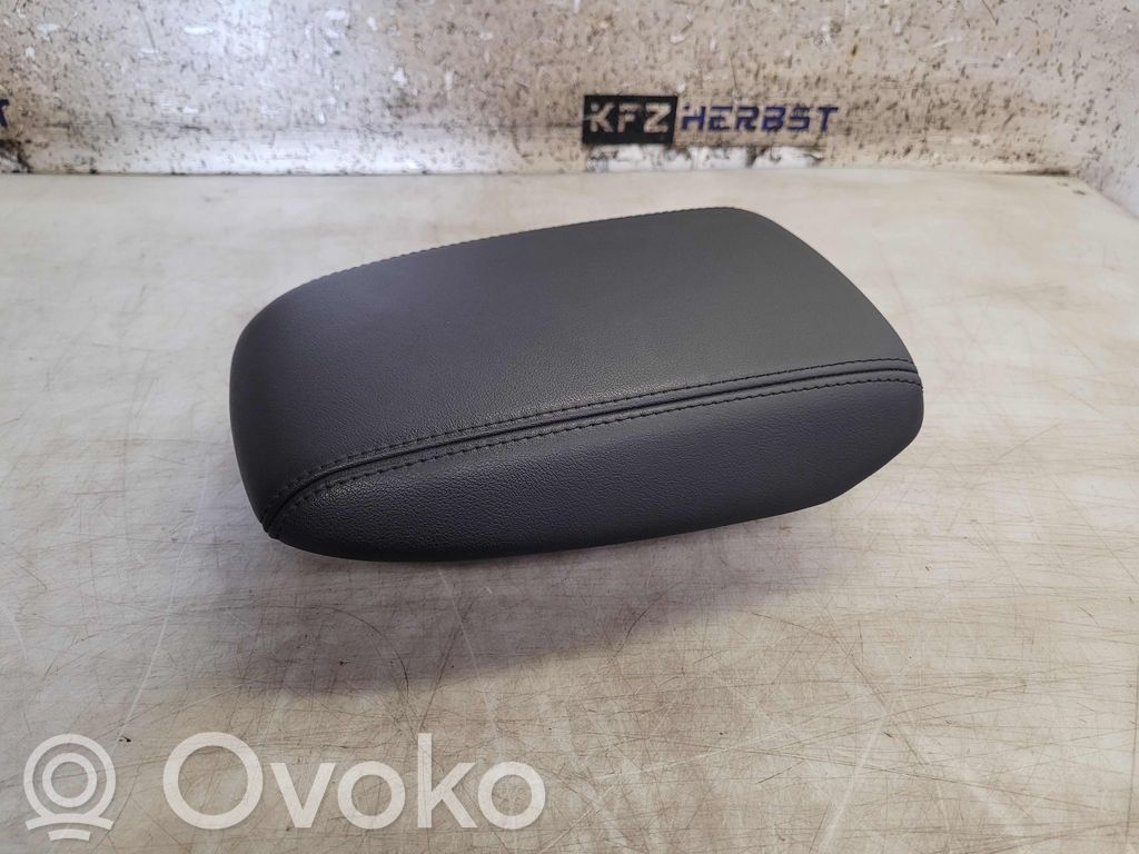 Подлокотник   NX7BA045C74AC3ZHE,925463XZHA,NX7BA045C74AC3ZHE