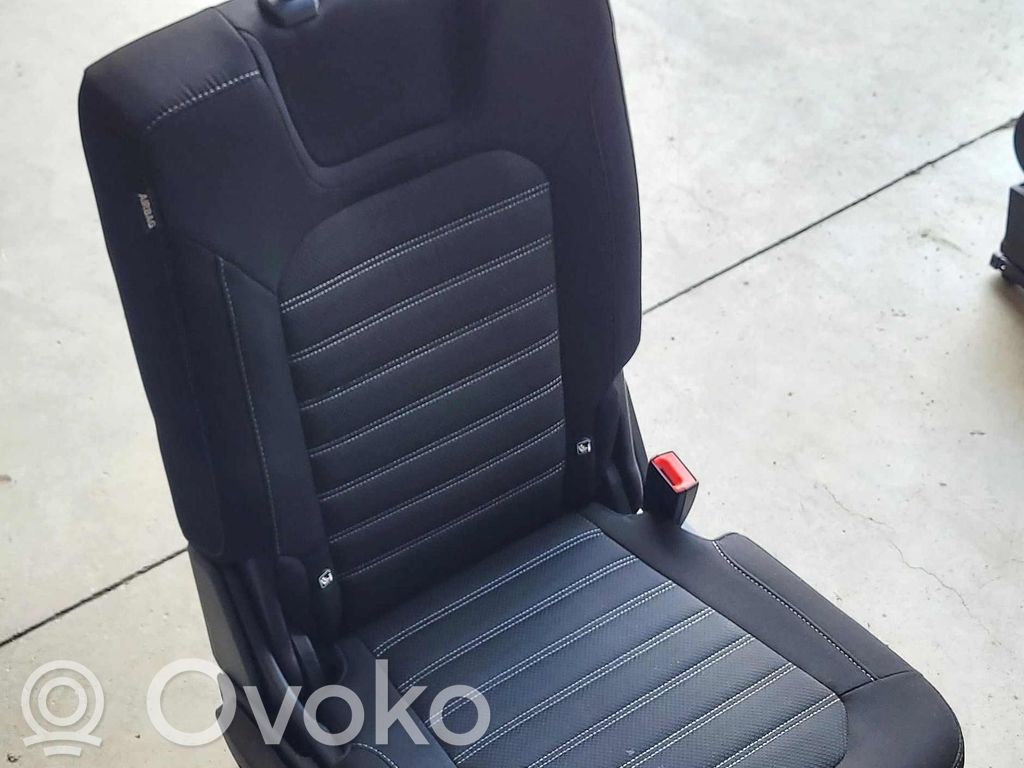 Second row seats   1941149,2339467,2462341,2482114,2482115,2504835,2504847,2619729