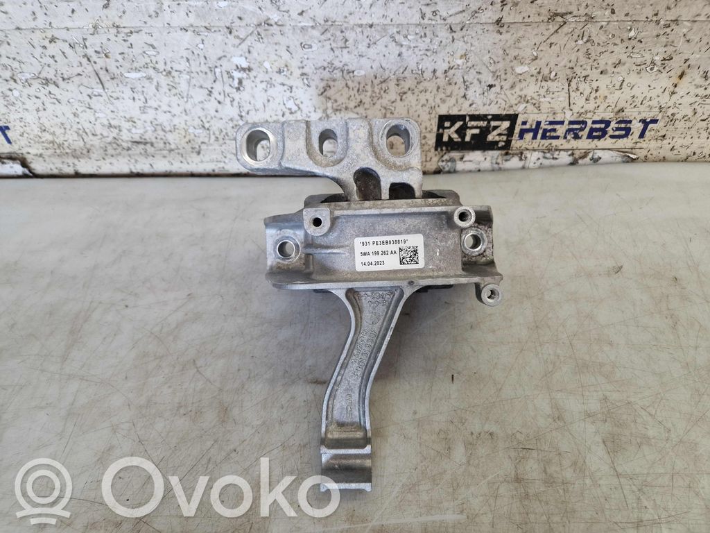 Seat Leon IV Engine mount bracket 