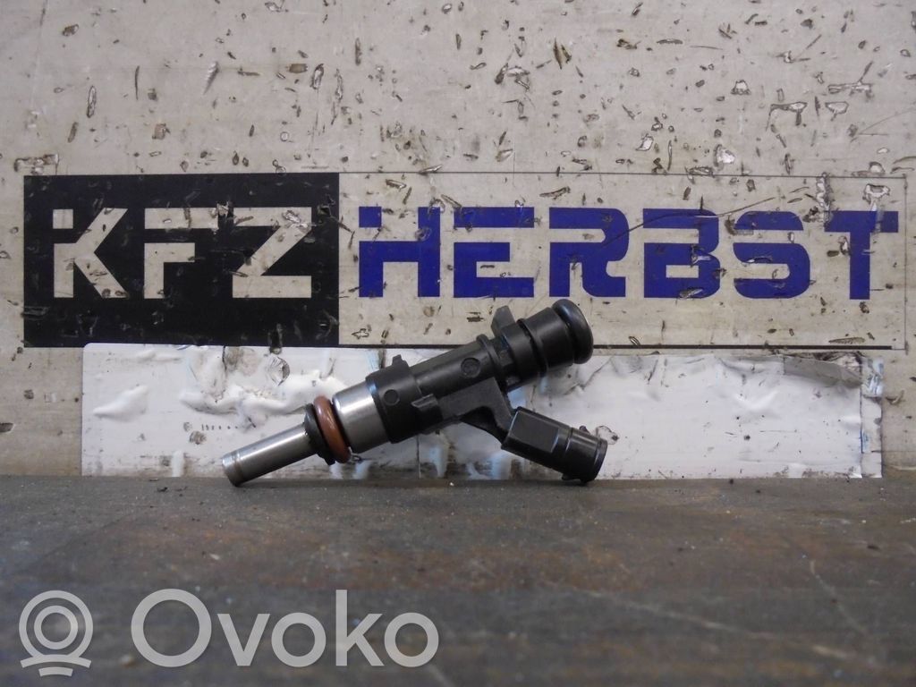 Mercedes-Benz C W204 Inyector de combustible 