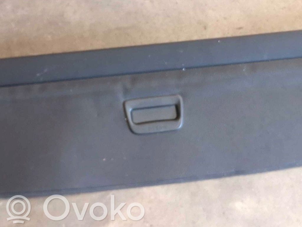 Volkswagen PASSAT B7 Hattuhylly 