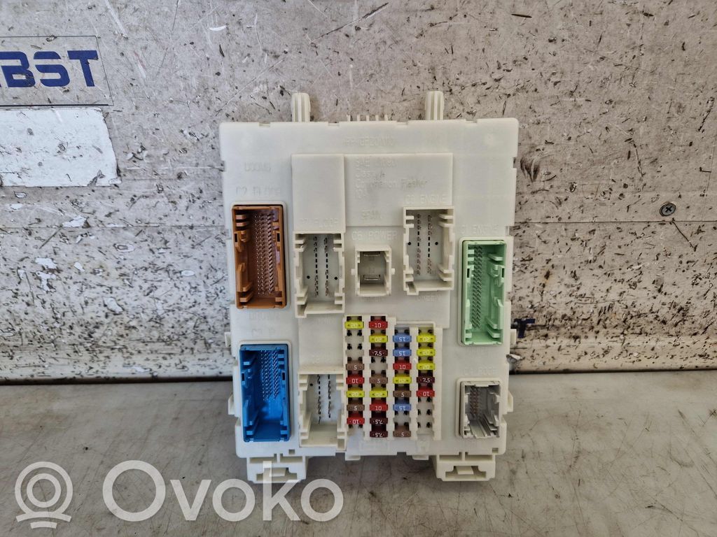 Ford C-MAX II Skrzynka bezpieczników / Komplet