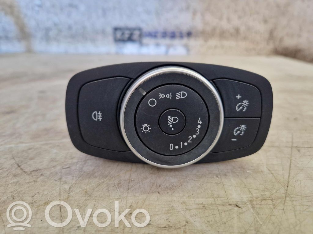 Lukturu slēdzis   JK7T13D061BD,JK7T13D061BD,JX7T13D061BD,JK7T13D061BD,JX7T13D061BD