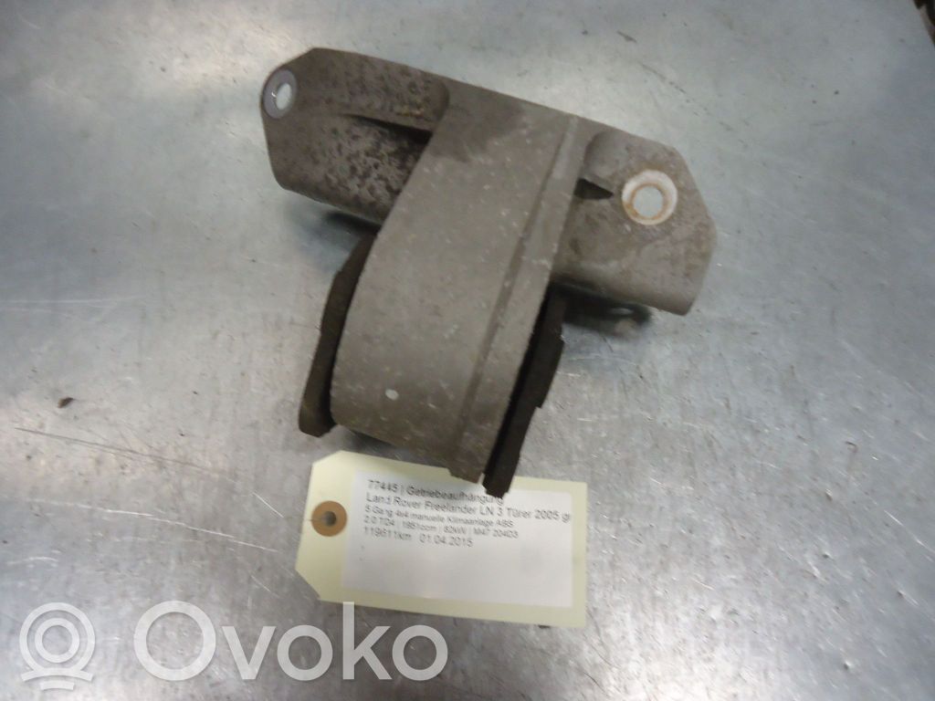 Gearbox mounting bracket