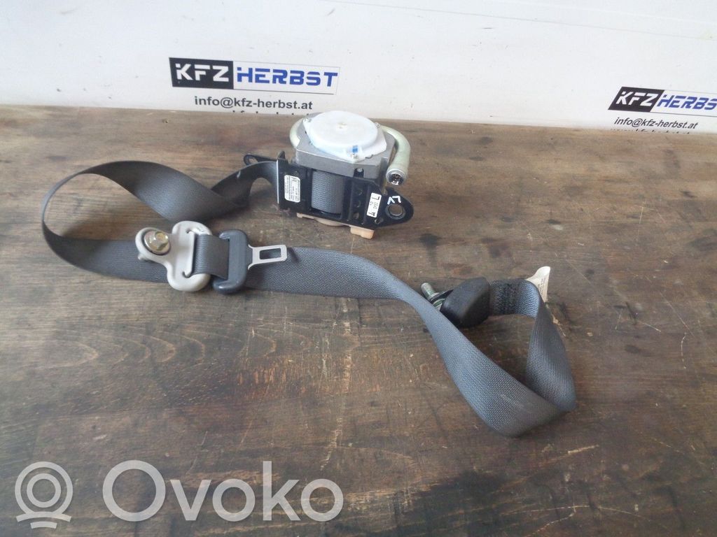 Mazda 6 Front seatbelt 