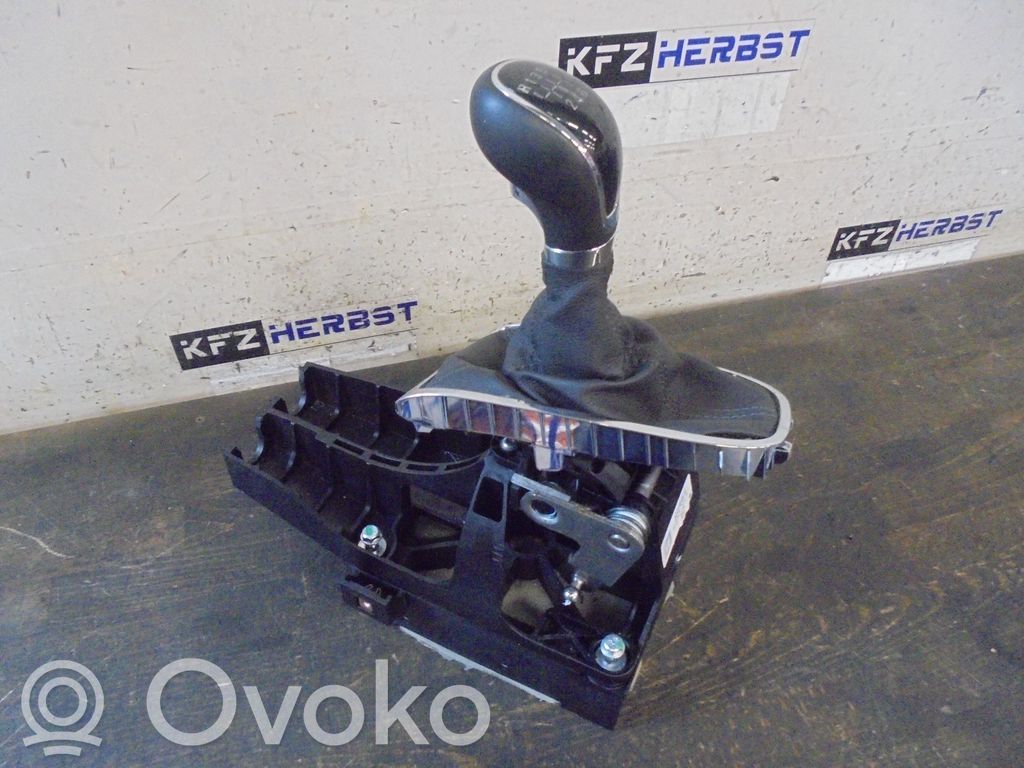 Opel Astra J Vaihteenvalitsin 