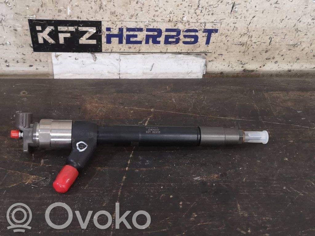 Inyector de combustible   55570012,55570012