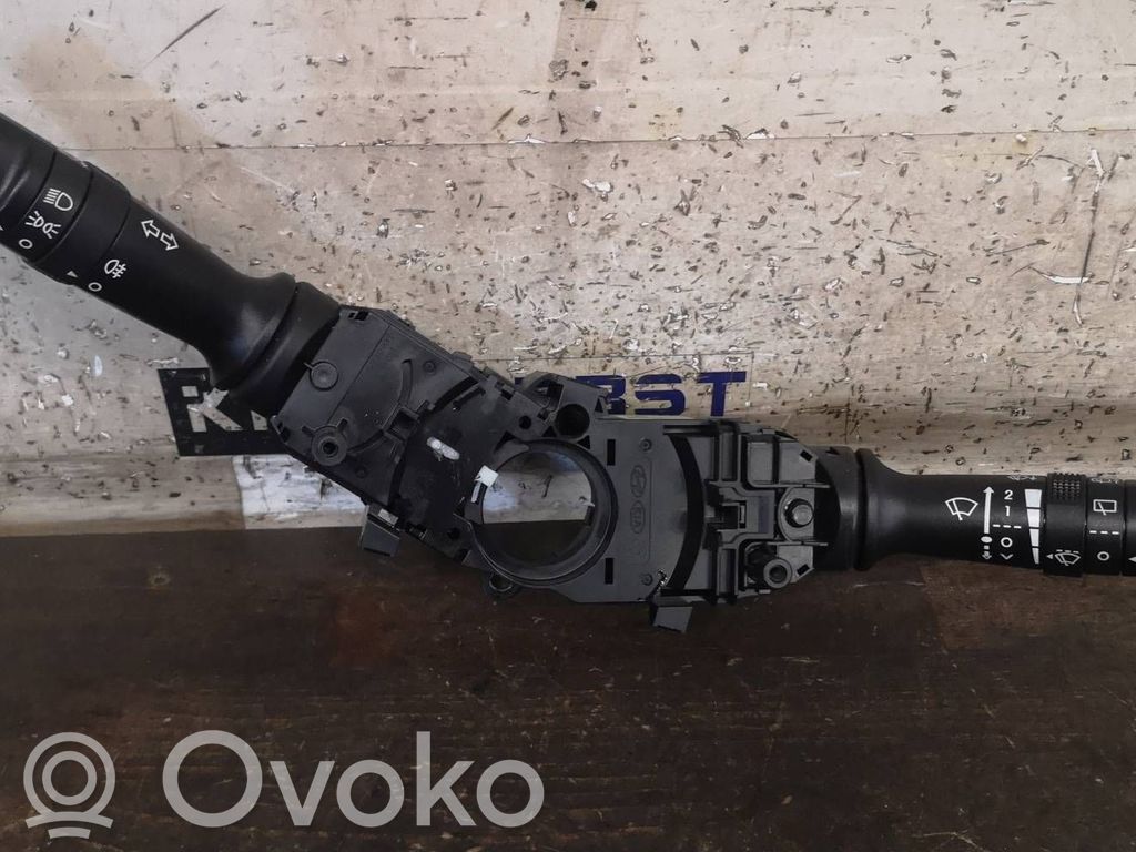 Boutons / interrupteurs volant   934102V520,934202V560,934102V520,934202V560