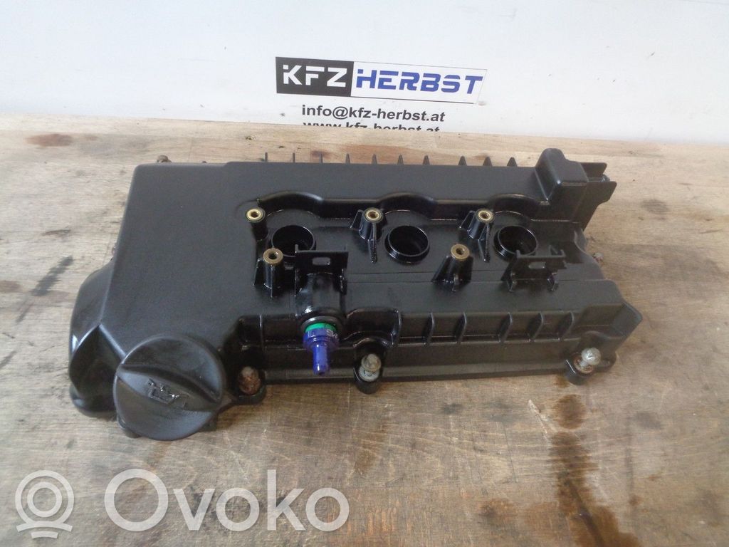 Mitsubishi Colt Cache culbuteur 