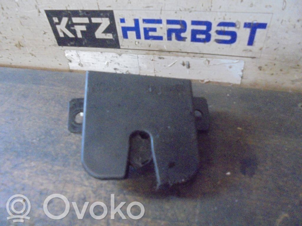 Takaoven lukko   2K0827506E,2K0827506E