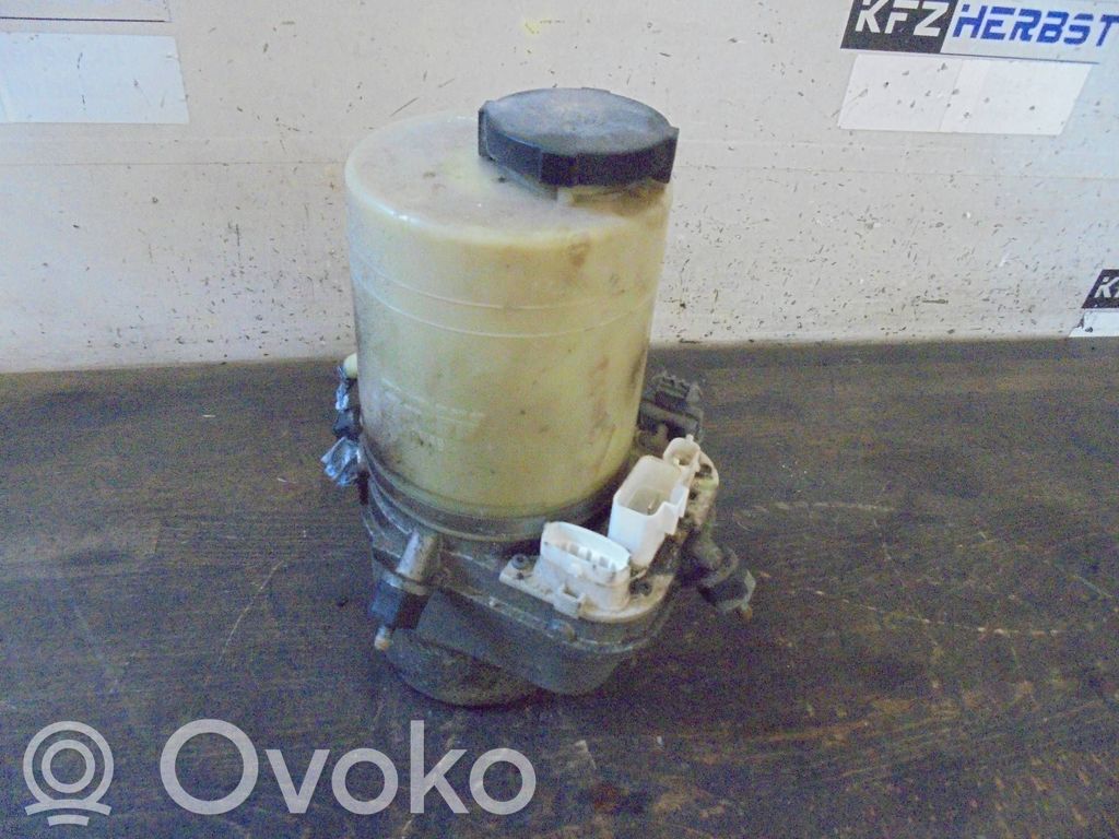 Ohjaustehostimen pumppu   93172789,93172789
