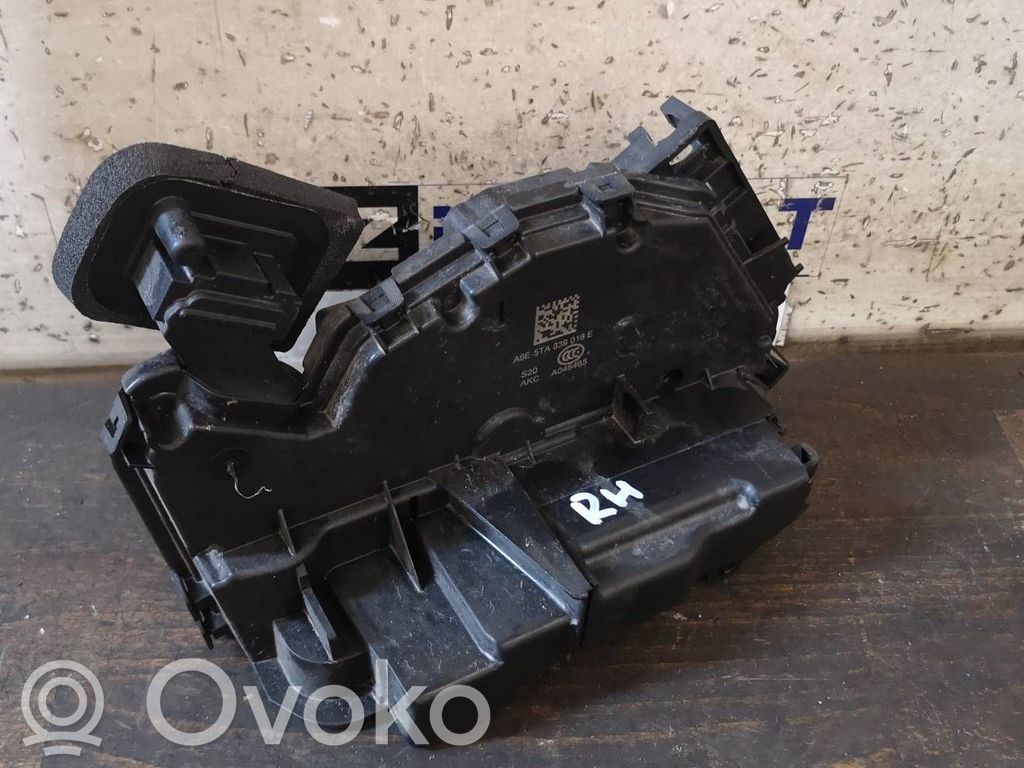 Skoda Octavia Mk3 (5E) Încuietoare ușă spate