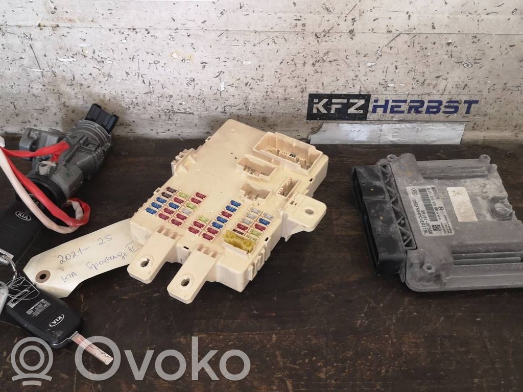 KIA Sportage Engine control unit/module 